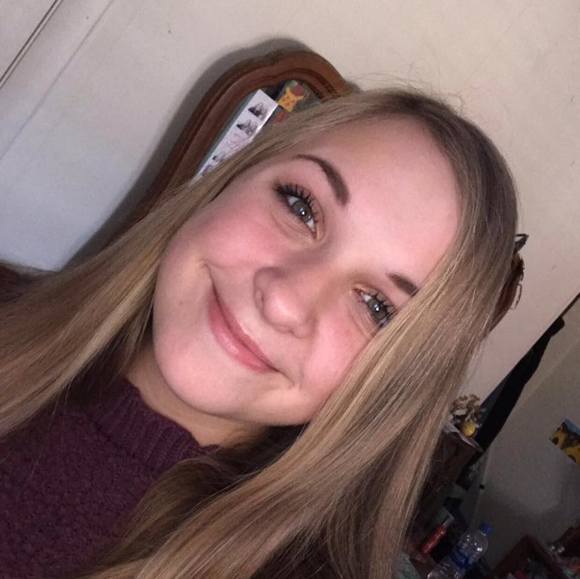 Meet your Posher, Emma - Picture 1 of 1